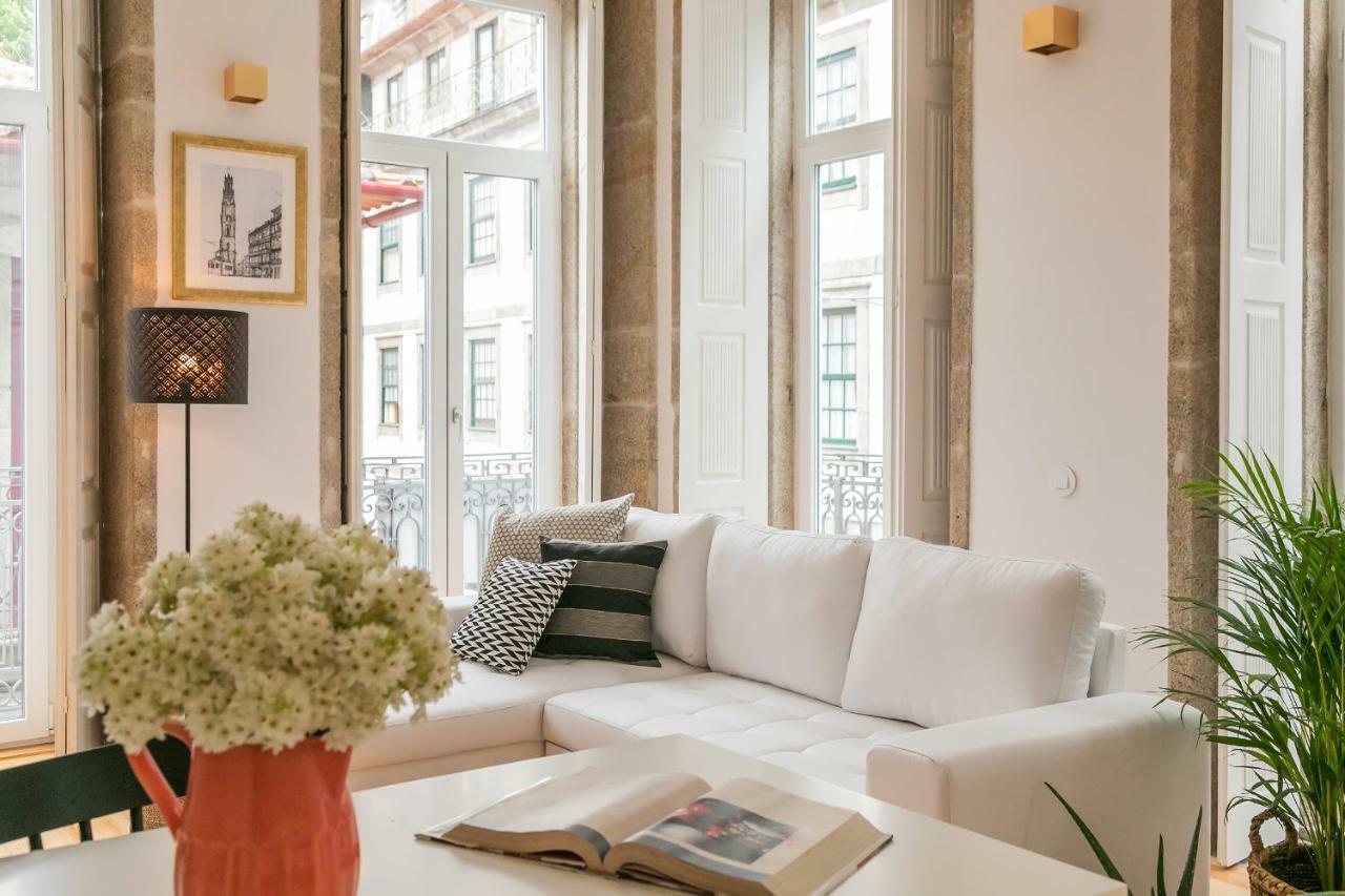 Indulge Flats Apartament *