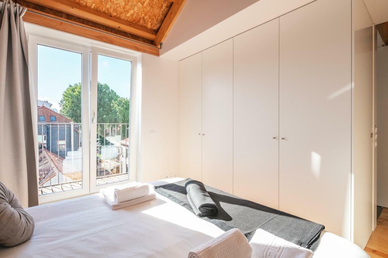 Indulge Flats Apartment *